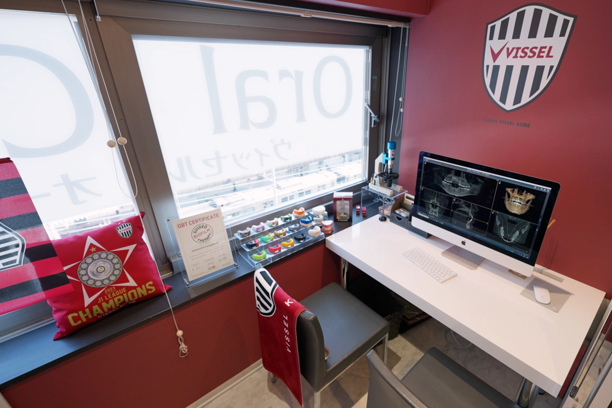 ヴィッセル神戸仕様にデザインしたカウンセリングルーム